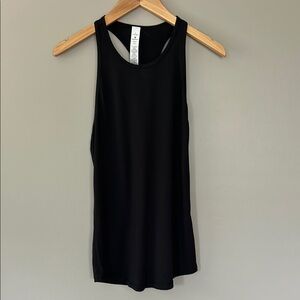 Lululemon High Neck Asymmetrical Back Racerback Tank‎ Black Size 6